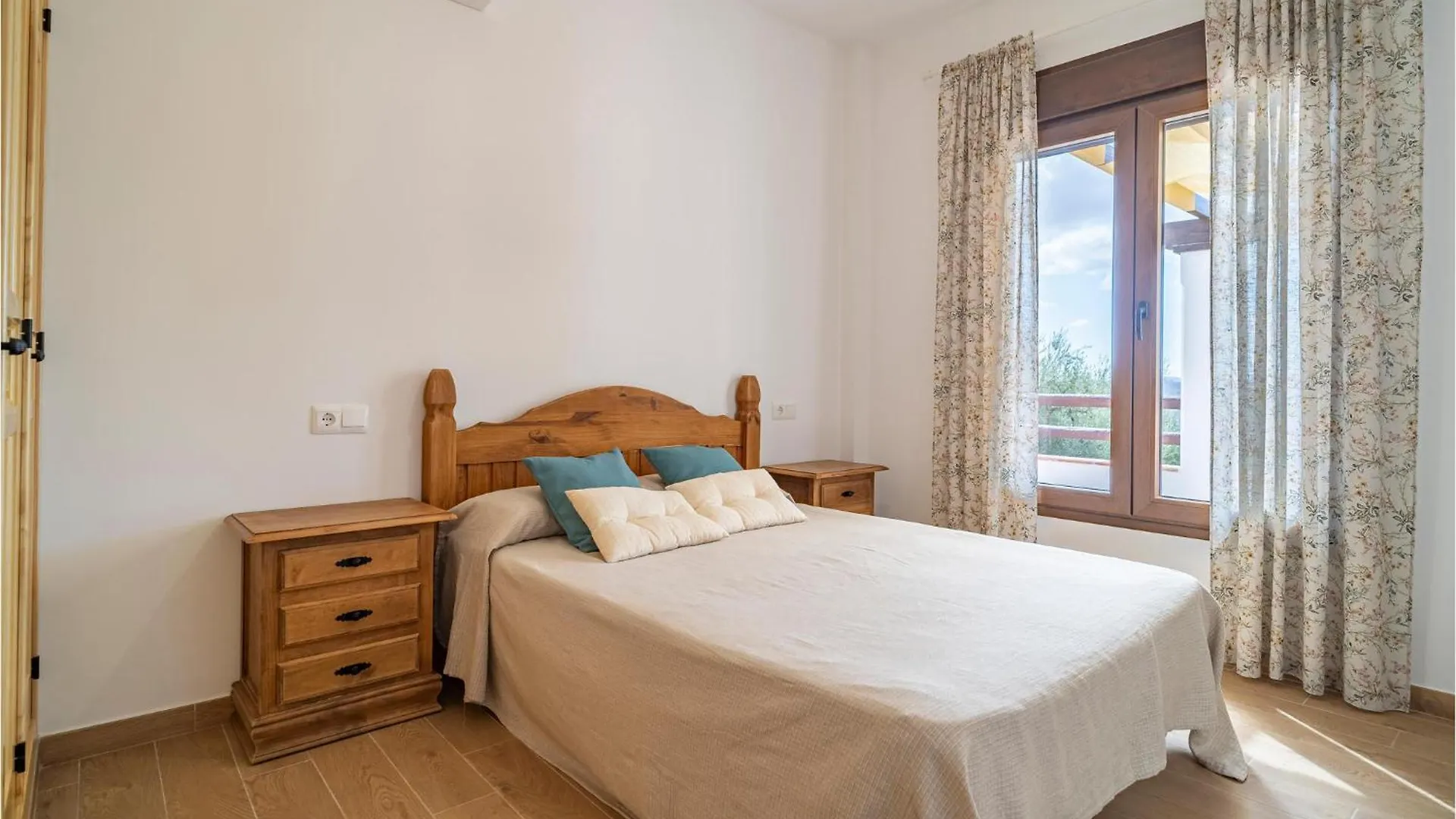 Cozy Home In Periana With Kitchenette Holiday home